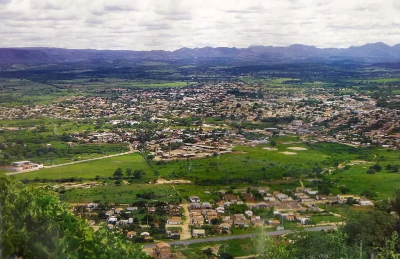 Ferramenta de Pesquisa do Mérito para Espinosa MG