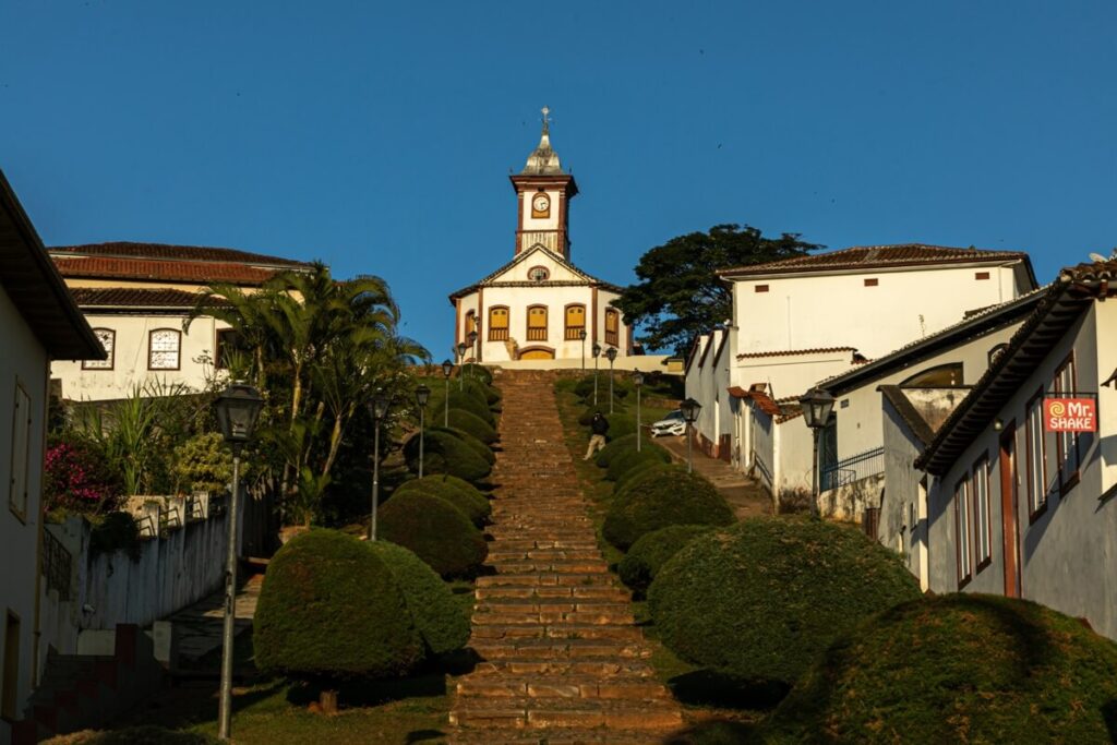 Pesquisa do Mérito Empresarial em Serro MG