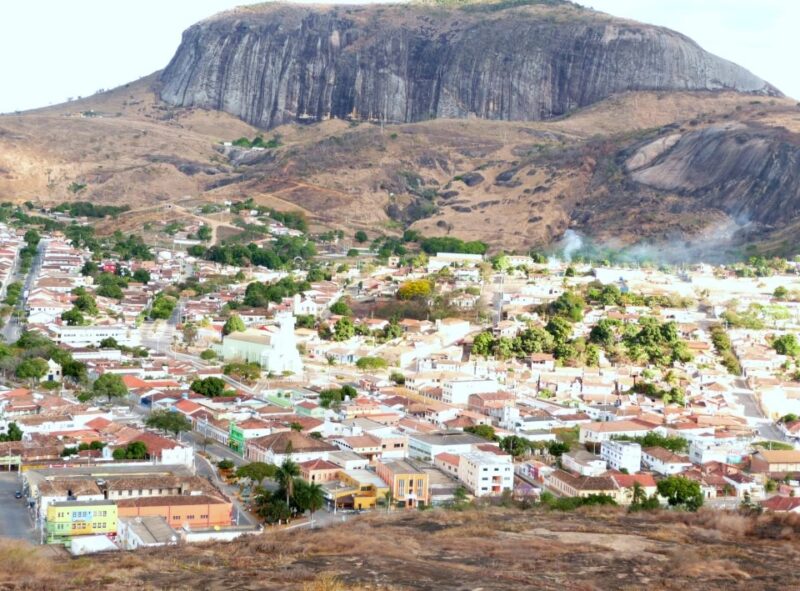 Plataforma do Mérito Lojista em Pedra Azul MG
